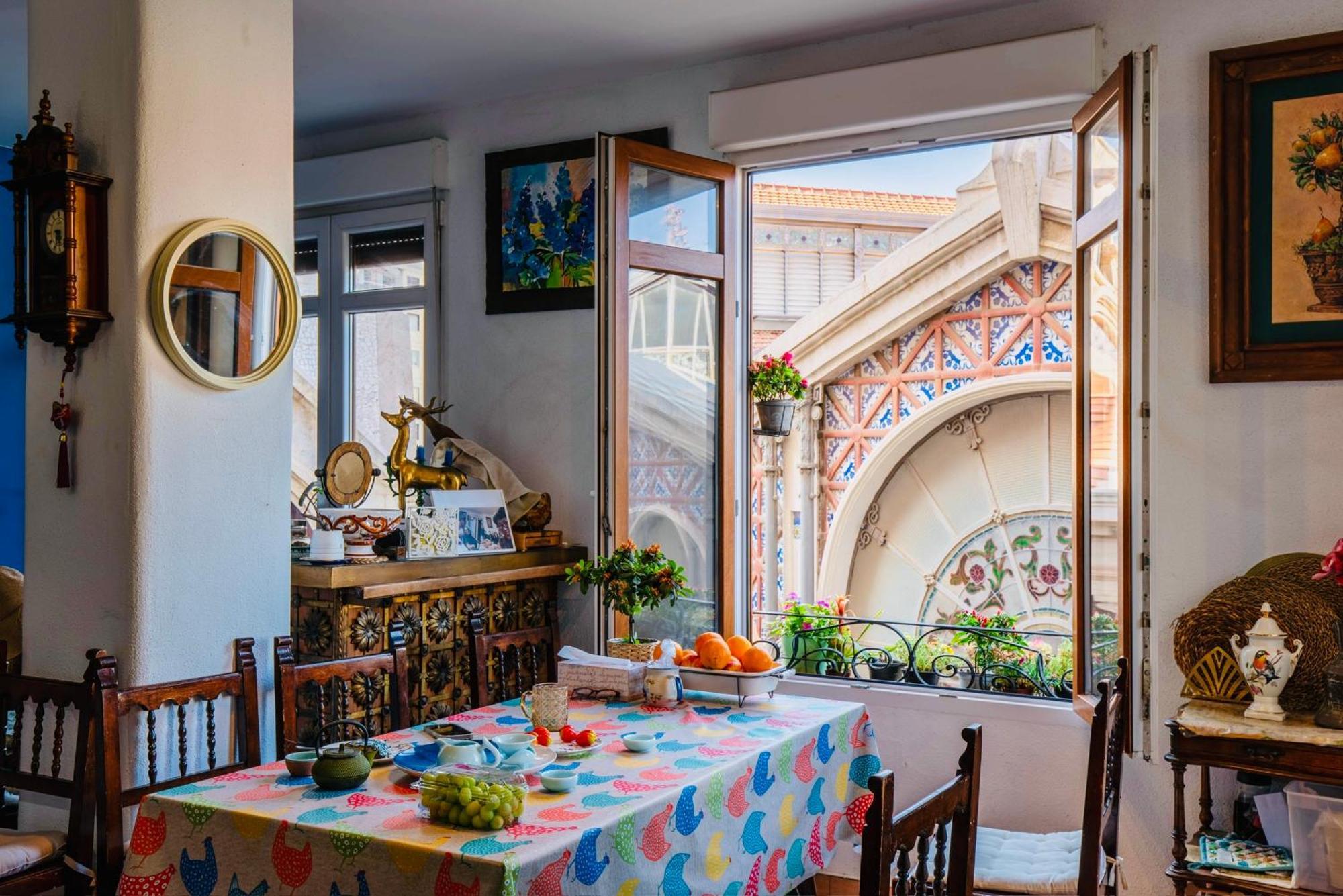 Mirador 1 Del Mercado Central - Habitacion Con Bano Privado En El Centro De La Ciudad Vella Valencia Buitenkant foto