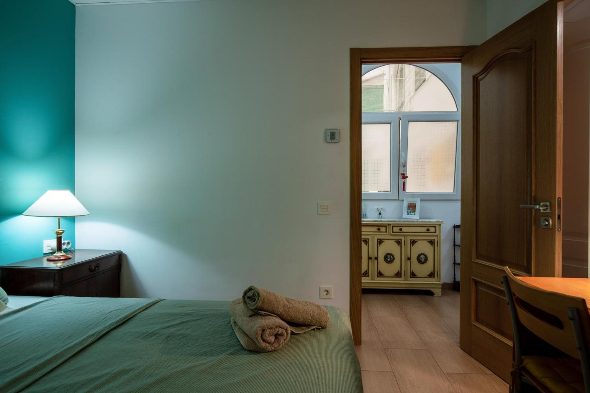 Mirador 1 Del Mercado Central - Habitacion Con Bano Privado En El Centro De La Ciudad Vella Valencia Buitenkant foto